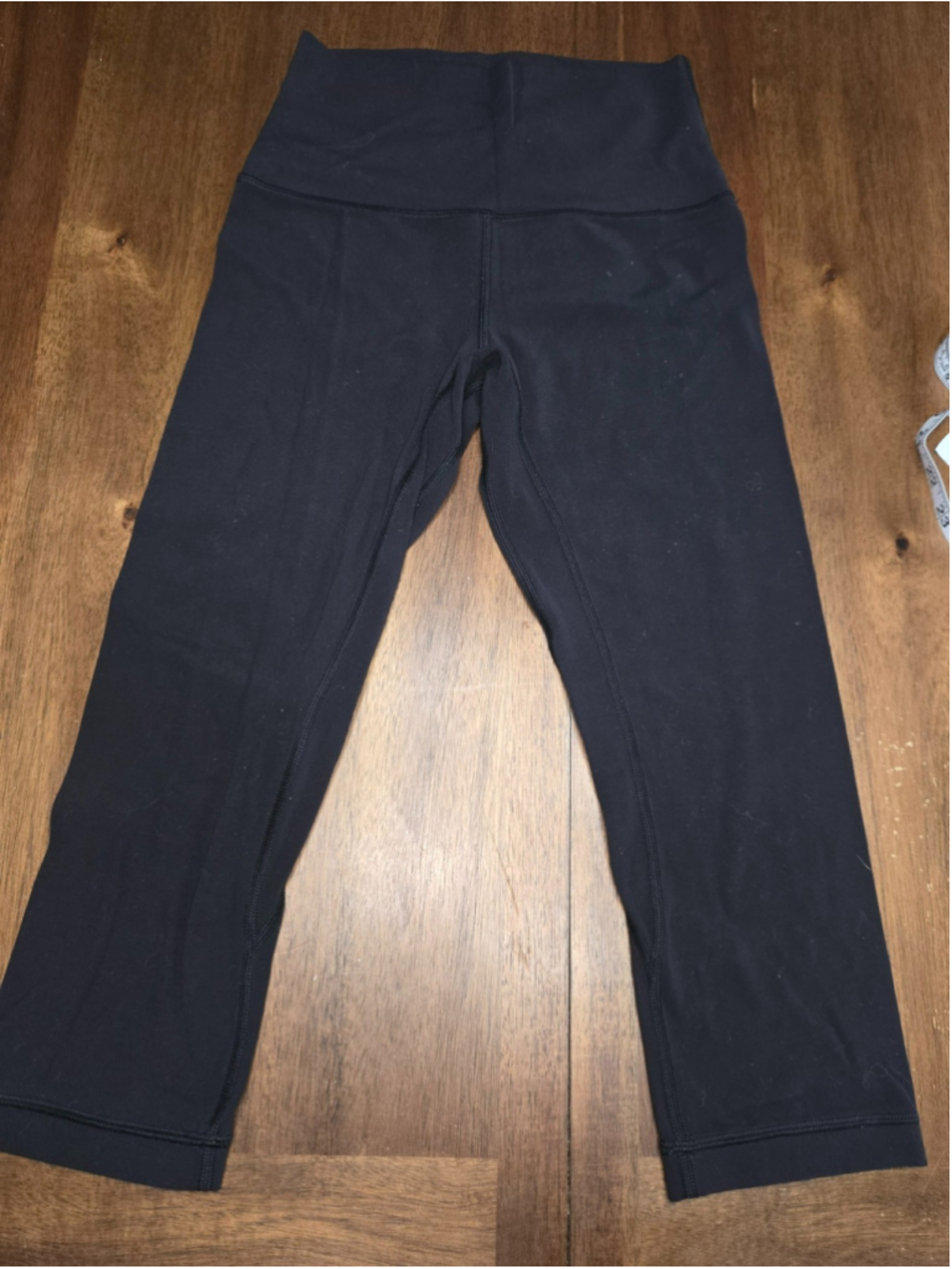 Lululemon Black Cropped Capri Leggings Womens Size 4 High Rise Yoga Workout